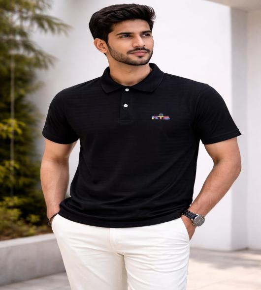 BLACK TSHIRT